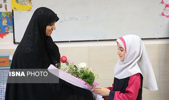 اجرای برنامه‌های محوری به مناسبت هفته معلم در سیستان و بلوچستان