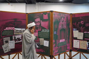 نمایشگاه «آقا در لباس سربازی»