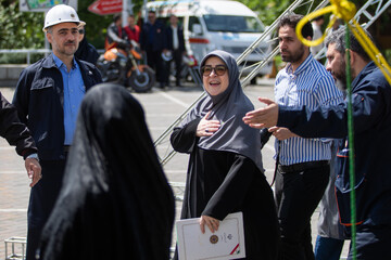 نشست خبری فاطمه مهاجرانی، سخنگوی دولت در نیروگاه برق آلستوم