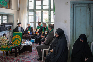 کاروان زیر سایه خورشید - گیلان