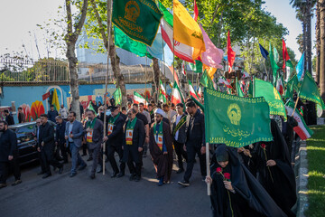 کاروان زیر سایه خورشید - گیلان