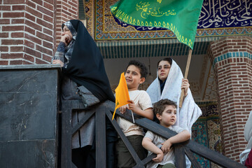 کاروان زیر سایه خورشید - گیلان