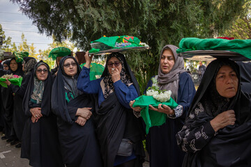 کاروان زیر سایه خورشید - گیلان