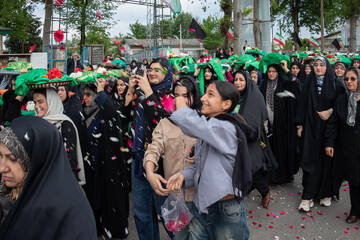 کاروان زیر سایه خورشید - گیلان