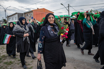 کاروان زیر سایه خورشید - گیلان