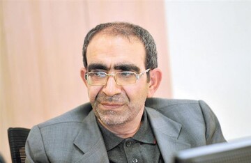 شاکری: با مساله اقتصاد شب امتحانی و جزوه‌های سطحی مواجهیم