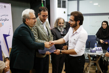 فینال مرحله استانی چهاردهمین دوره مسابقات ملی مناظره دانشجویان - اصفهان