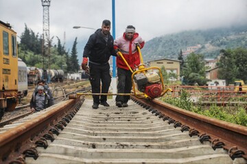 تلاشگران عرصه کار و سازندگی در روز کارگر سوادکوه