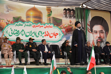 سخنرانی آیت‌الله سیدحسن عاملی نماینده ولی‌فقیه در استان و امام‌جمعه اردبیل در اجتماع بزرگ امام رضایی‌ها در اردبیل