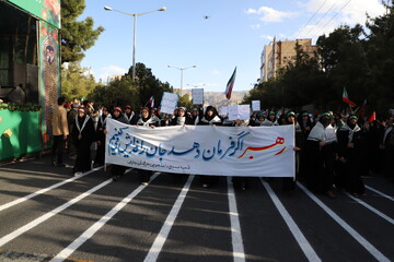 نمایش اقتدار عظیم«جان فدا برای ایران امام رضایی-بیرجند