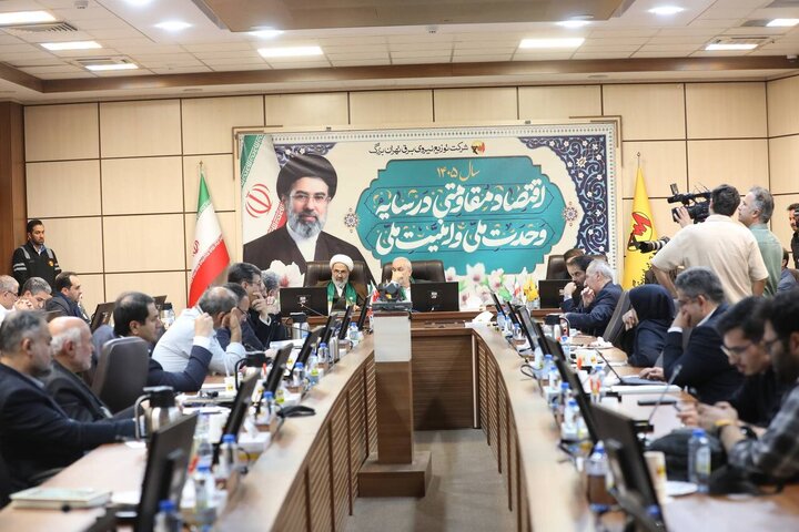 پرداخت یک میلیارد دلار از منابع صندوق توسعه ملی برای توسعه انرژی‌های پاک