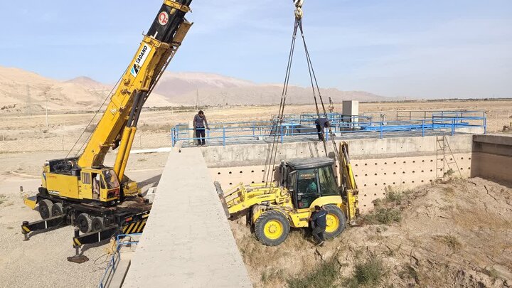 پاکسازی تصفیه‌خانه گرمسار از ۱۱ هزار تن رسوب معادل ۲۶۰۰ کامیون