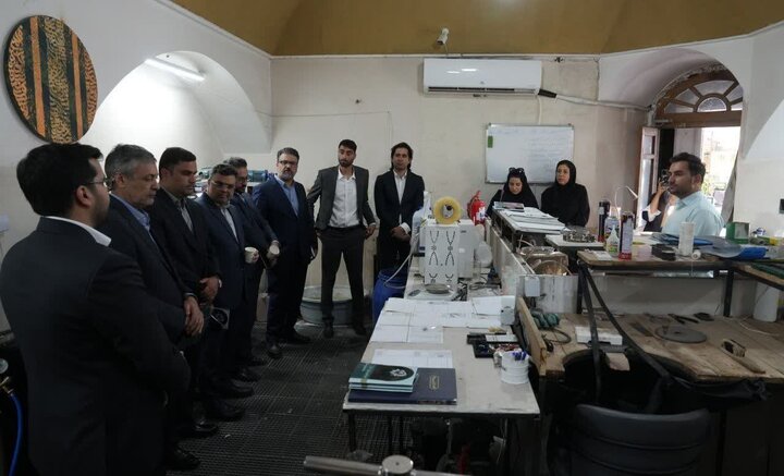 رونق طلاسازی، فرصتی برای اشتغال جوانان کرمانی و جلوگیری از خروج ۳ همت سرمایه