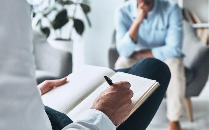 انتقاد وزیر علوم از عدم تعریف دوره‌های کارآموزی برای رشته روانشناسی