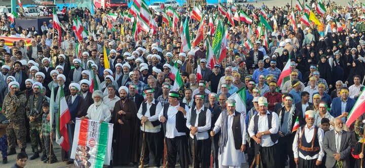 ایران منسجمتر از گذشته ادامه میدهد/ امروز سراسر کشور صحنه بیعت با رهبری است