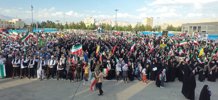 ایران منسجمتر از گذشته ادامه میدهد/ امروز سراسر کشور صحنه بیعت با رهبری است