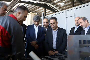بازدید «معاون فناوری و نوآوری» وزارت علوم از جهاد دانشگاهی کرمانشاه