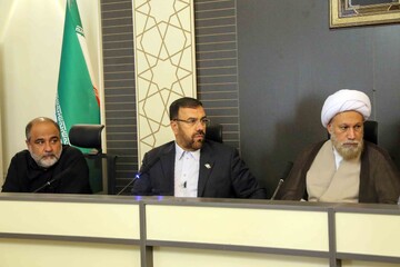 استاندار: ماهیت مردمی ستاد پشتیبانی از جنگ در فارس باید حفظ شود