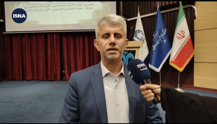 استاد دانشگاه قم: ترمیم زیرساخت‌ها تکلیف امروز دانشگاهیان است + ویدئو