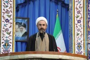 امام جمعه ایلام: توقف جنگ، حفظ حاکمیت بر هرمز، حقوق هسته‌ای و لغو تحریم‌ها دنبال شود