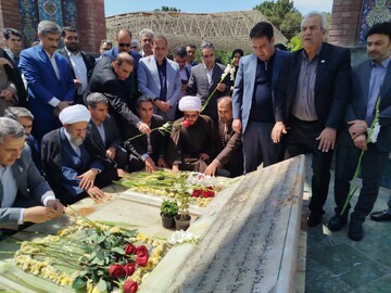 گلباران مزار شهدا گمنام قرچک همزمان با روز معلم