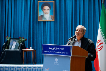 سخنرانی علیرضا کاظمی،‌ وزیر آموزش و پرورش در مراسم بیعت معلمان با رهبر معظم انقلاب