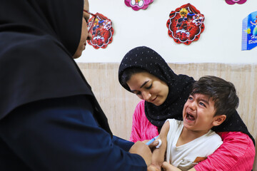 اجرای طرح تکمیلی واکسیناسیون (سرخک ،سرخجه و اوریون) در جنوب‌شرق کشور - کرمان