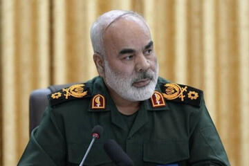 تقدیر فرمانده نیروی زمینی سپاه از  پایمردی و مجاهدت‌های معلمان