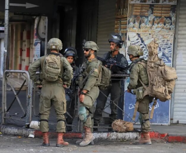 اشغالگران اسرائیلی مانع رفتوآمد فلسطینیها در الخلیل شدند یورشهای گسترده اشغالگران و شهرکنشینها به کرانه باختری و قدس اشغالی