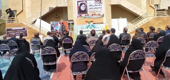 معلمان نقش مهمی در فرهنگ‌سازی و پرورش نسل متعهد ایفا می‌کنند