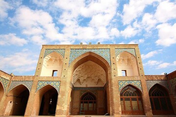 ماجرای دفن بدون مجوز در مسجد جامع تاریخی خوزان/ اوقاف: هشدار دادیم، اما عمل نشد