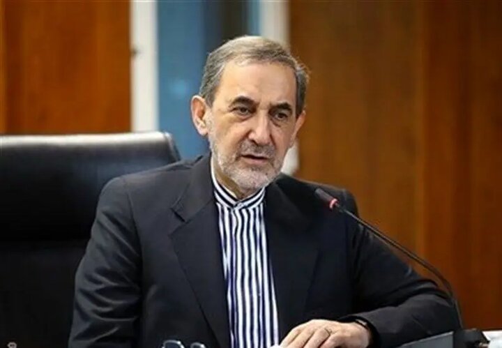 ولایتی: ترامپ از وضعیت اقتصادی و سیاسی جهان آگاهی ندارد