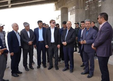 استاندار بوشهر: تقاطع غیرهمسطح ورودی گناوه خرداد بهره‌برداری می‌شود