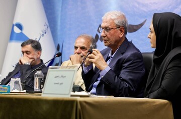 ربیعی: کارآمدی دولت باید با اقدامات اجتماعی تکمیل شود