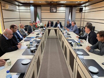 مهران، کانون هماهنگی مراکز رشد مناطق آزاد / دانشگاه ایلام متولی هوش مصنوعی منطقه آزاد باشد