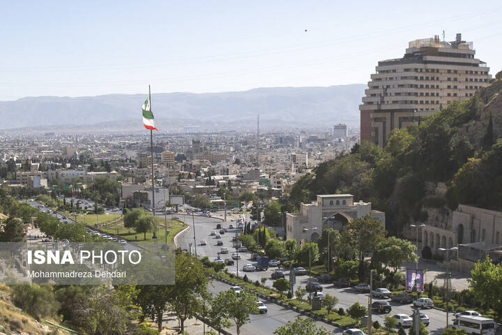 هویت زنده در قلب پارس/ تلاقی سنت و مدرنیته در روز شیراز