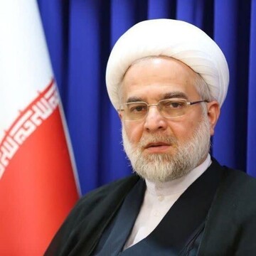نماینده ولی فقیه در کردستان: امید و وحدت اولویت تریبون‌هاست