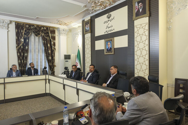 استاندار: پایداری جریان خدمت‌رسانی در جایگاه‌های سوخت فارس قابل تحسین است