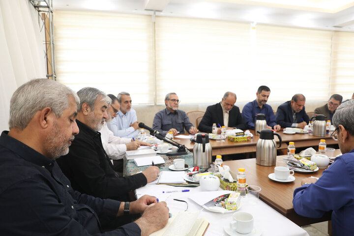 ناکامی توطئه‌های دشمن با هوشیاری مردم و قدرت نیروهای مسلح