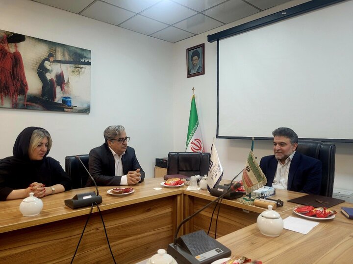 ثبت جهانی یک فرش ایرانی؛ تقدیر از پژوهشگری که «هزار روایت» را نجات داد