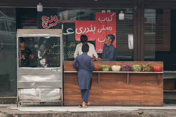 زندگی در موقعیت "نه جنگ، نه صلح" - زاهدان