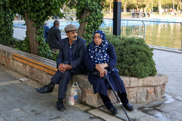 زندگی در موقعیت "نه جنگ، نه صلح" - مشهد