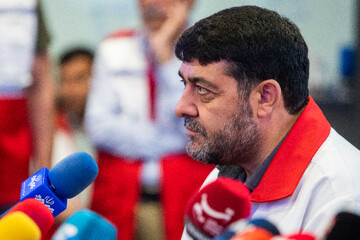 پیرحسین کولیوند، رئيس جمعیت هلال احمر در نشست خبری