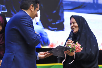 تجلیل از معلمان نمونه و دست‌اندرکاران حوزه تعلیم و تربیت در مراسم «سپاس معلم»، تجلیل از معلمان کرمان