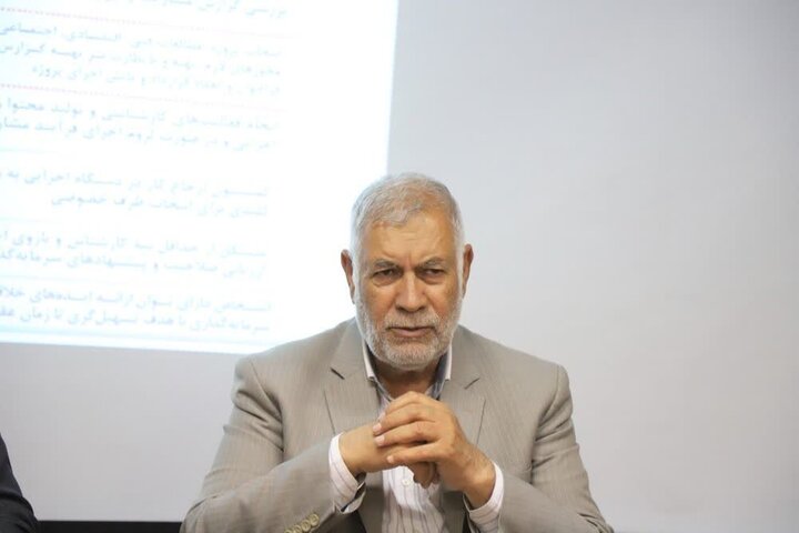 نباید به بهانه جنگ دست روی دست بگذاریم