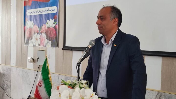 معلمان باید روایتگران وقایع جنگ تحمیلی سوم برای نسل جدید باشند