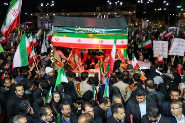 اجتماع فرهنگیان و دانش آموزان و مراسم وداع با شهید مصطفی عظیمی - همدان