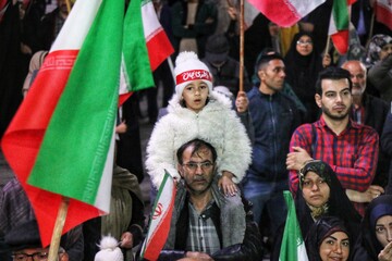 اجتماع فرهنگیان و دانش آموزان و مراسم وداع با شهید مصطفی عظیمی - همدان