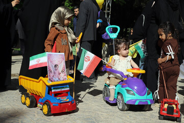 برگزاری کاروان خودرویی سربازان کوچک امام زمان (عج)- کرمانشاه