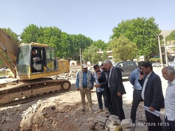 فرآیند بازسازی اطراف قلعه تاریخی فلک‌الافلاک هرچه سریع‌تر به سرانجام برسد